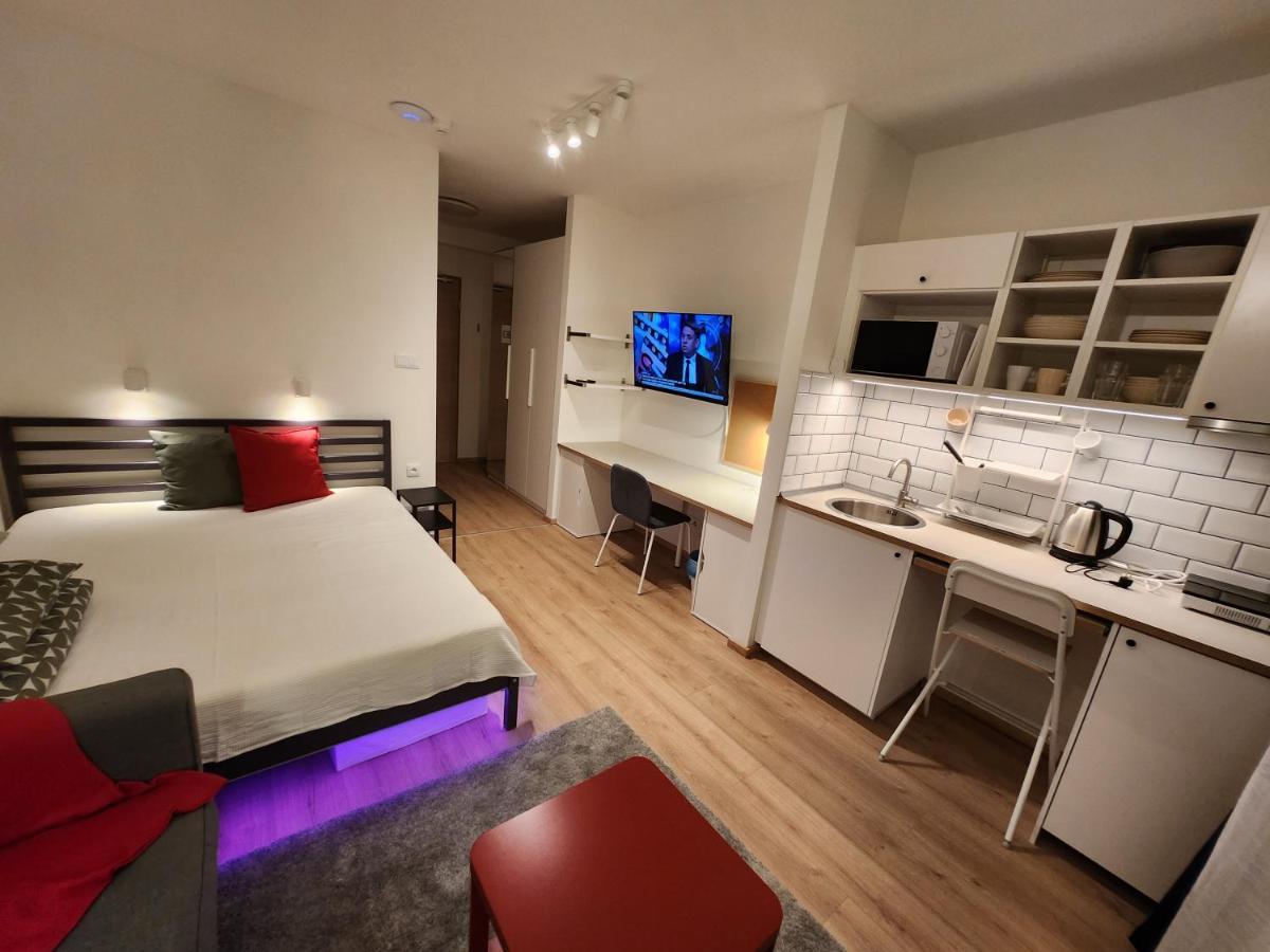 デブレツェン Apartman 18アパートホテル エクステリア 写真