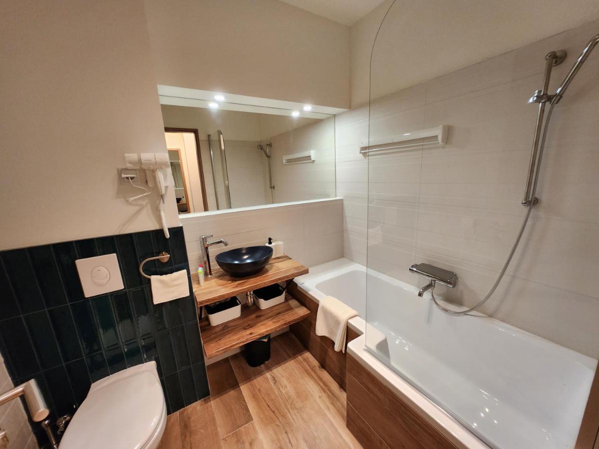 デブレツェン Apartman 18アパートホテル エクステリア 写真