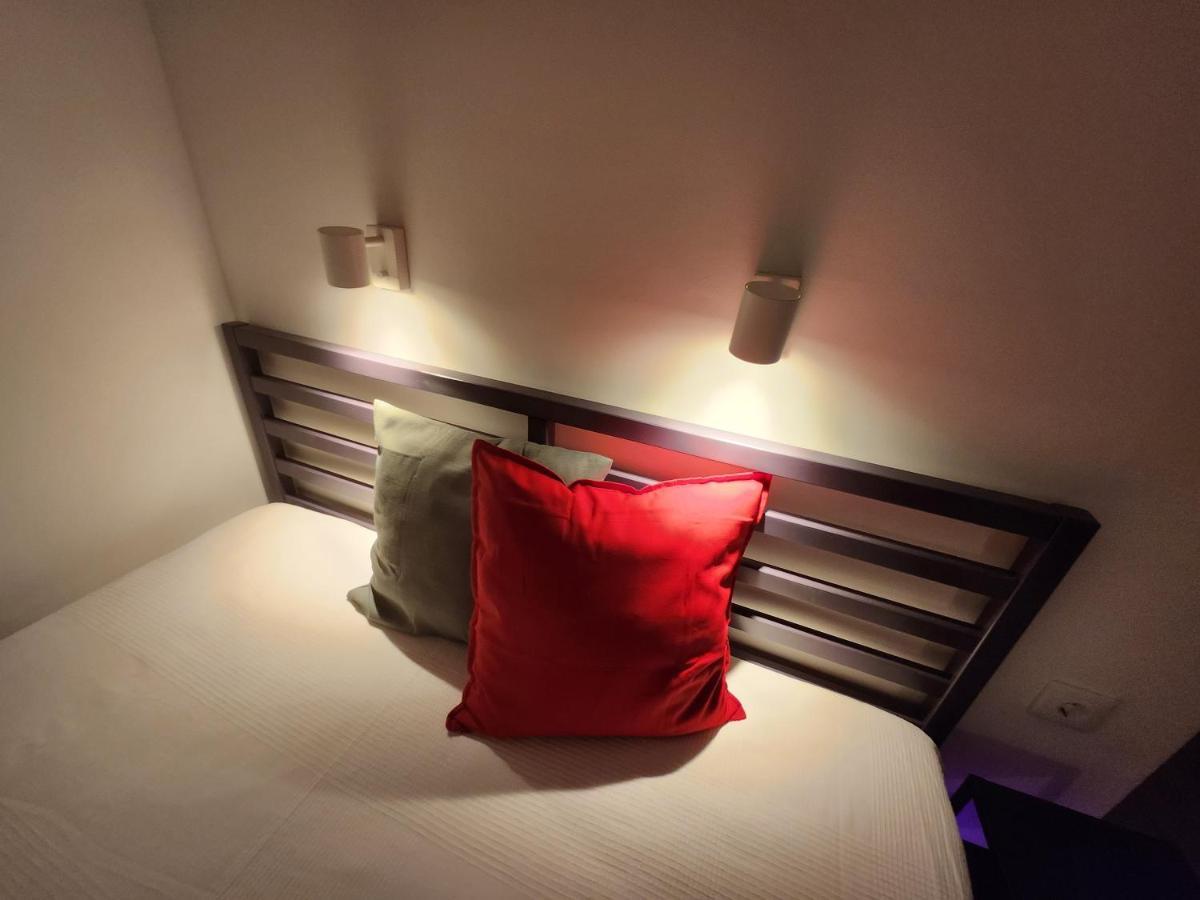デブレツェン Apartman 18アパートホテル エクステリア 写真