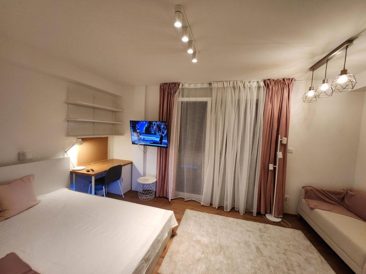 デブレツェン Apartman 18アパートホテル エクステリア 写真