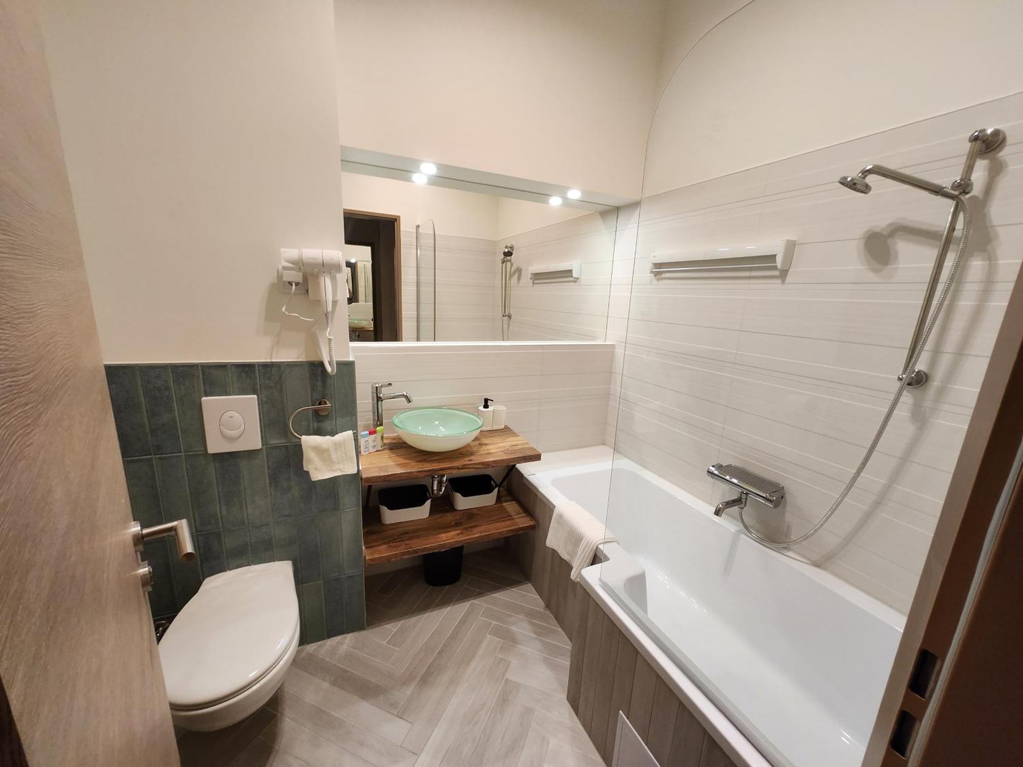デブレツェン Apartman 18アパートホテル エクステリア 写真